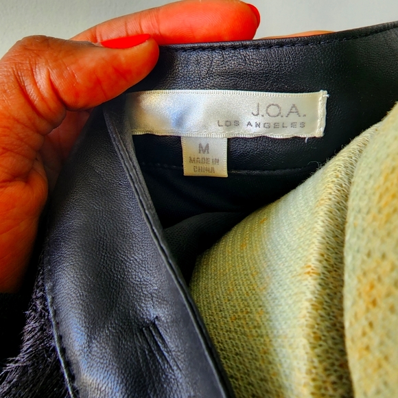 J.O.A. Los Angeles Fringe Mini Skirt Sz M - Picture 8 of 8